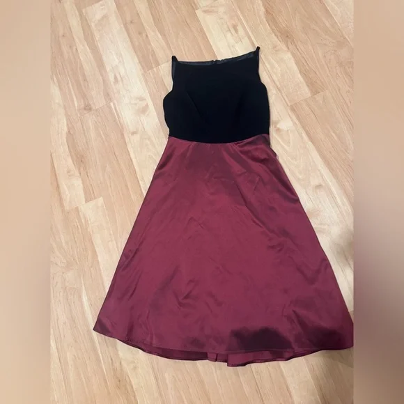 90s Black and Burgundy Dress High Square Neck Silk Skirt Size 6P - Picture 3 of 6